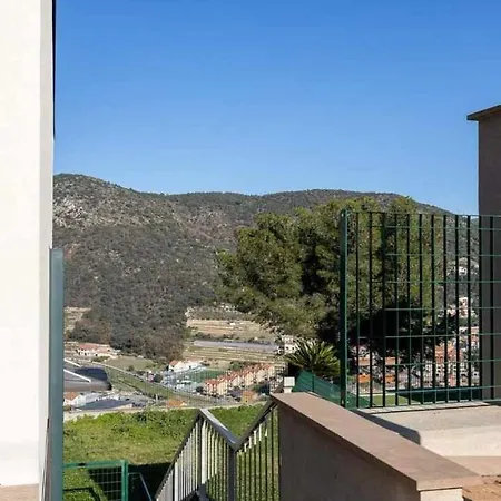 Apartment Piscinaparkingvista Mare La Perla Ligure Ac