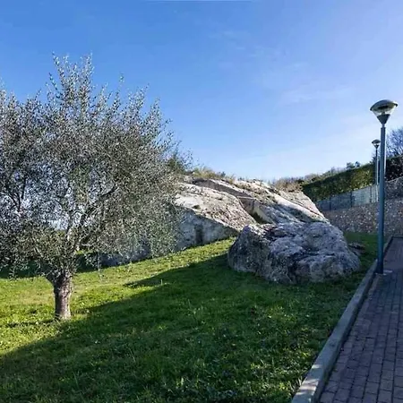 Piscina-parking-vista Mare La Perla Ligure - Ac