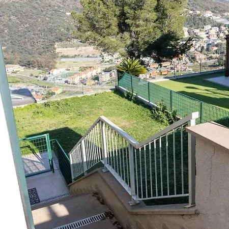 Apartment Piscinaparkingvista Mare La Perla Ligure Ac *