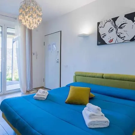 Piscinaparkingvista Mare La Perla Ligure Ac *