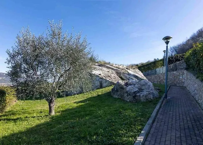 Piscina-parking-vista Mare La Perla Ligure - Ac