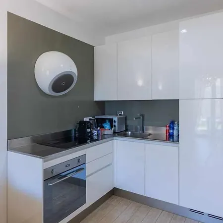 Apartment Piscinaparkingvista Mare La Perla Ligure Ac
